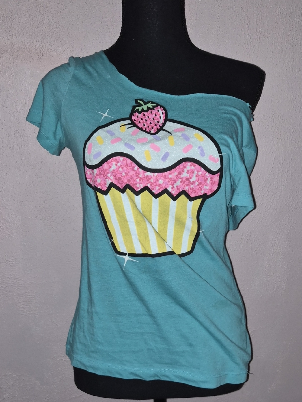🩷Aqua Cupcake Graphic Tee